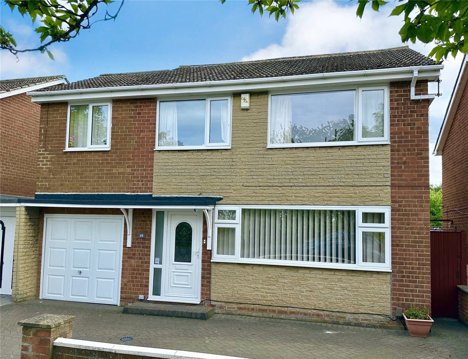 Longbeck Lane, New Marske, North Yorkshire, TS11 8AT