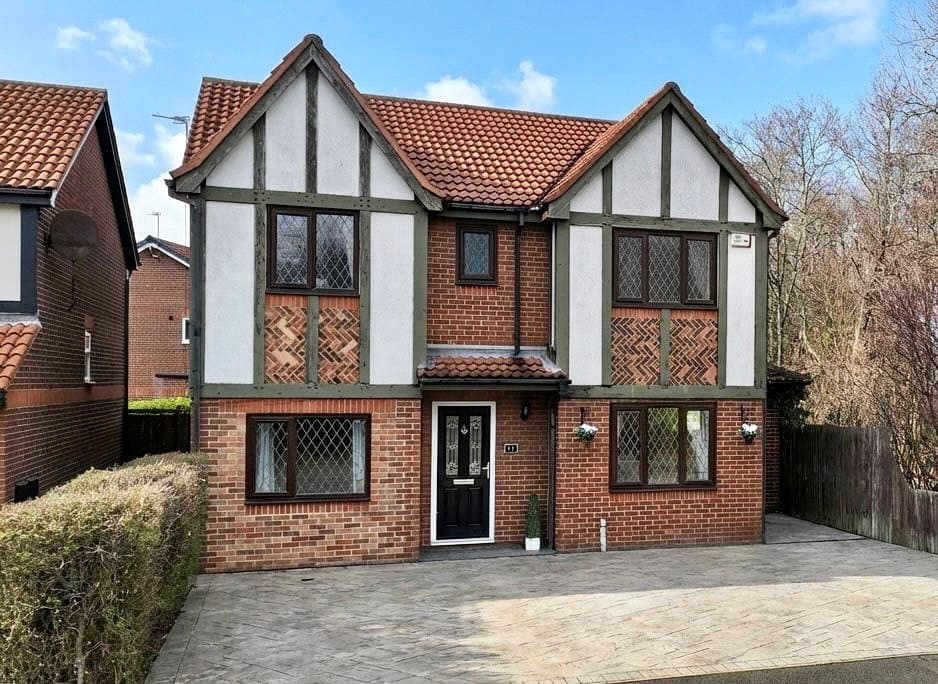 Hundale Crescent, Redcar, North Yorkshire, TS10 2PU