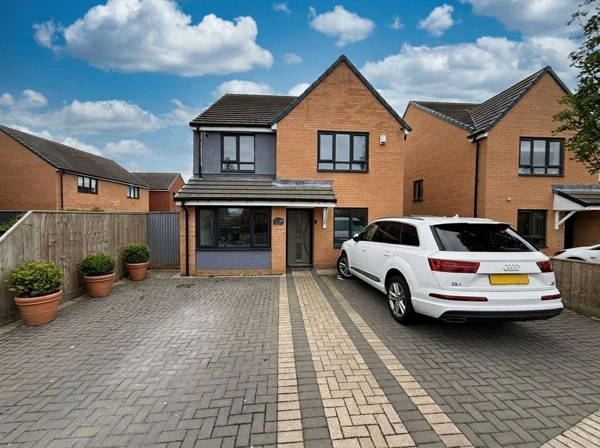 Goldrill Gardens, Redcar, North Yorkshire, TS10 4FJ